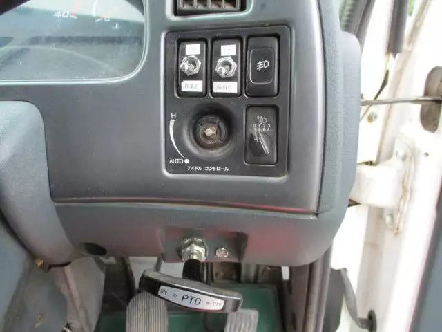 平成13年10月中古中型日産UDニッサンディーゼルの画像26