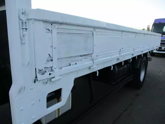 平成13年10月中古中型日産UDニッサンディーゼルの画像36