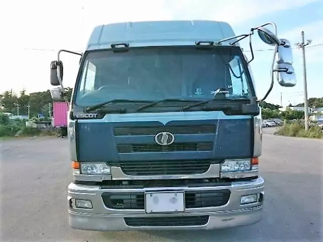 平成15年06月中古大型トラクタヘッド日産UDニッサンディーゼルの画像2