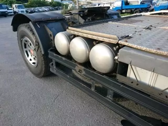 平成15年06月中古大型トラクタヘッド日産UDニッサンディーゼルの画像12