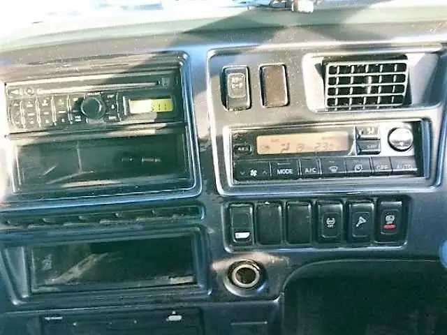 平成15年06月中古大型トラクタヘッド日産UDニッサンディーゼルの画像22