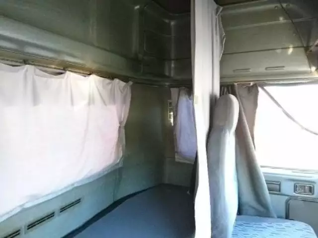 平成15年06月中古大型トラクタヘッド日産UDニッサンディーゼルの画像28