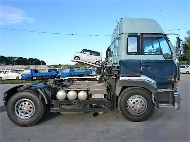 平成15年06月中古大型トラクタヘッド日産UDニッサンディーゼルの画像4