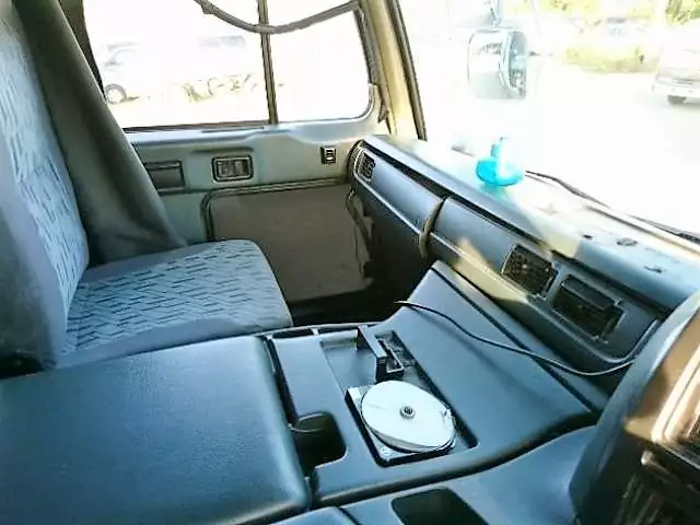 平成15年06月中古大型トラクタヘッド日産UDニッサンディーゼルの画像34