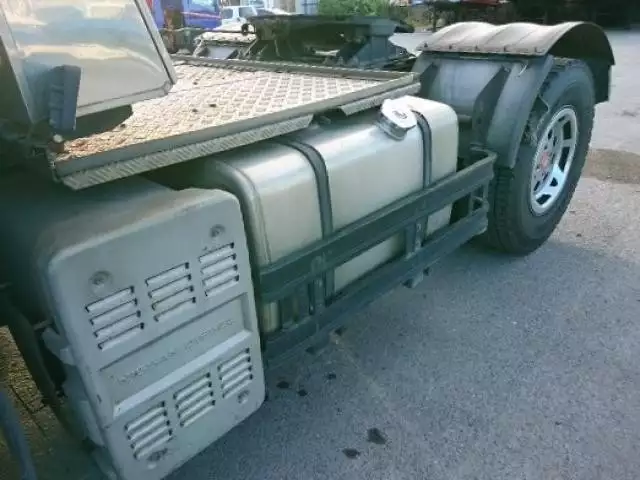 平成15年06月中古大型トラクタヘッド日産UDニッサンディーゼルの画像42