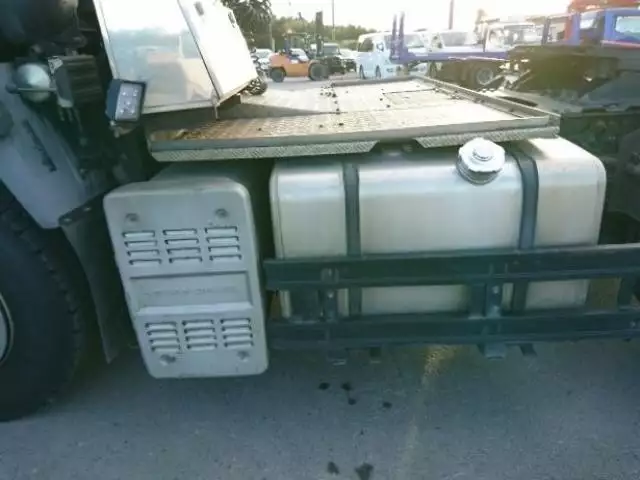 平成15年06月中古大型トラクタヘッド日産UDニッサンディーゼルの画像43