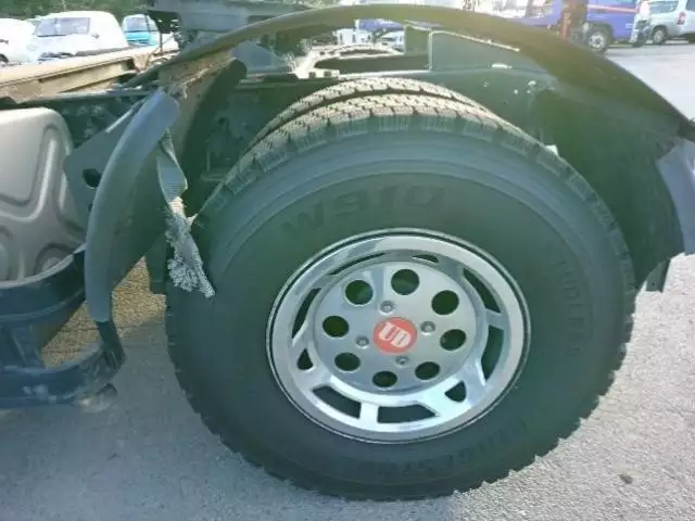 平成15年06月中古大型トラクタヘッド日産UDニッサンディーゼルの画像45