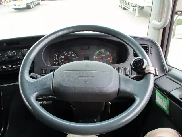 平成18年06月中古大型トラクタヘッド三菱ふそうスーパーグレートの画像24