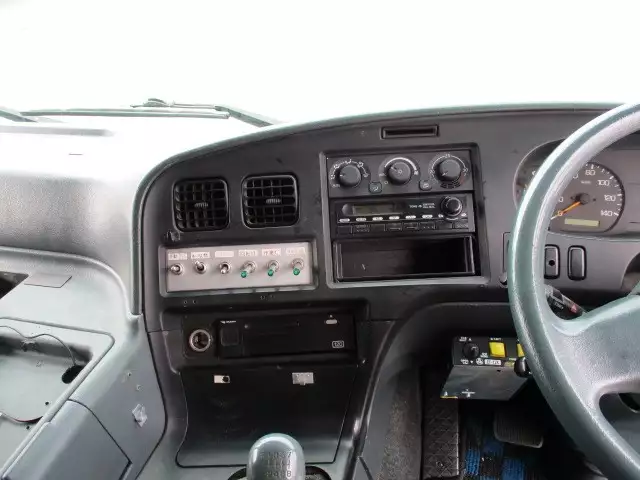 平成18年06月中古大型トラクタヘッド三菱ふそうスーパーグレートの画像28