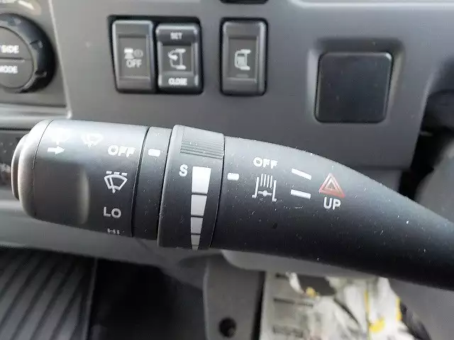 平成30年04月中古中型冷凍バン・ウィングいすゞいすゞの画像16