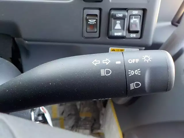 平成30年04月中古中型冷凍バン・ウィングいすゞいすゞの画像17