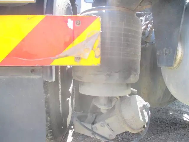 平成26年12月中古大型トラクタヘッド日産UDUDトラックスの画像16