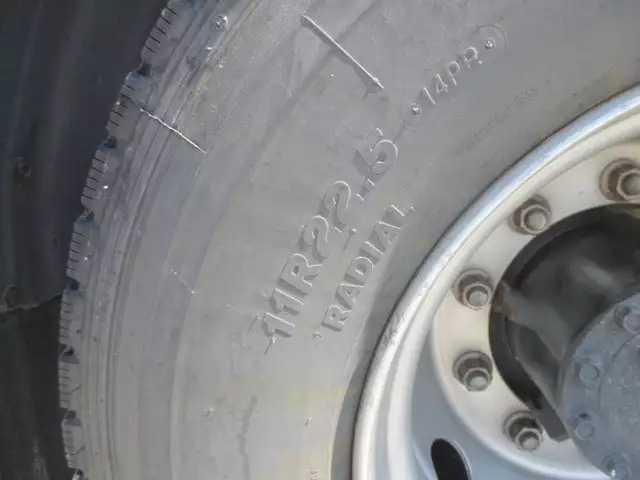 平成26年12月中古大型トラクタヘッド日産UDUDトラックスの画像21