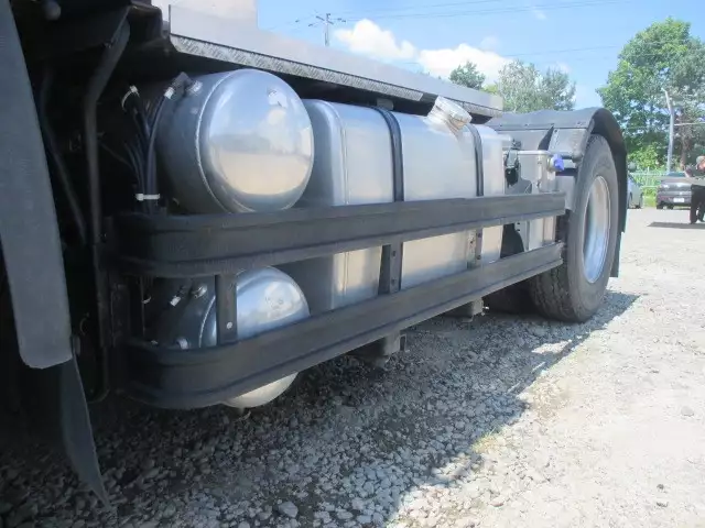 平成26年12月中古大型トラクタヘッド日産UDUDトラックスの画像10