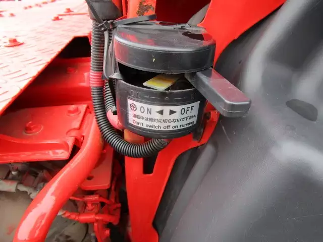 平成24年03月中古大型トラクタヘッド日野日野の画像24