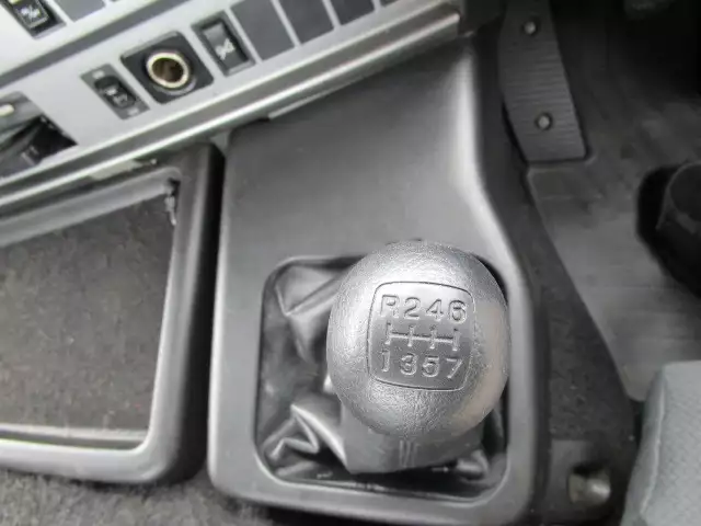 平成24年03月中古大型トラクタヘッド日野日野の画像32