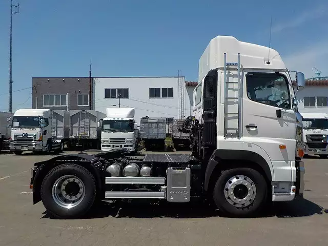 平成29年09月中古大型トラクタヘッド日野日野の画像4