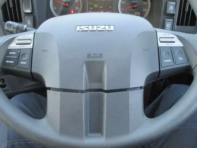 平成29年10月中古大型トラクタヘッドいすゞギガの画像15