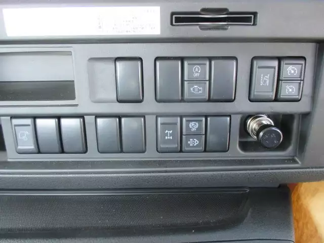 平成30年04月中古大型トラクタヘッドいすゞギガの画像15