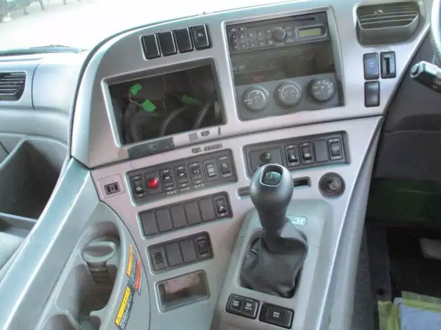 平成22年03月中古大型日産UDクオンの画像49