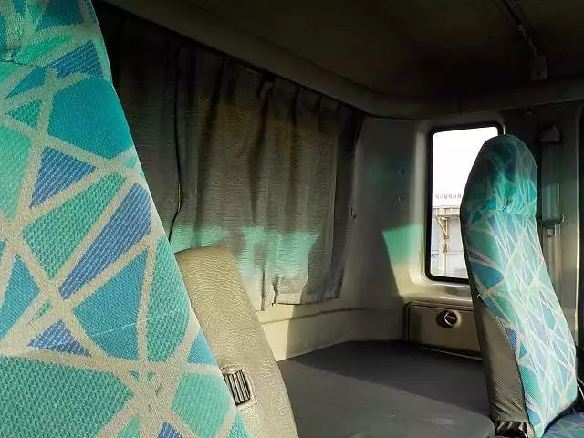 平成13年11月中古大型日野日野の画像46