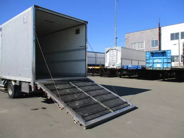 平成12年09月中古中型いすゞフォワードの画像24