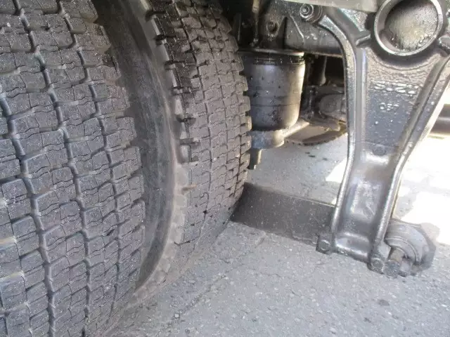 平成12年09月中古中型いすゞフォワードの画像10