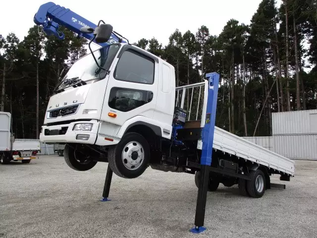 令和02年04月中古中型三菱ふそう三菱の画像1