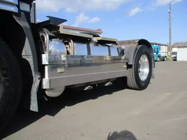 平成25年09月中古大型トラクタヘッドいすゞギガの画像19