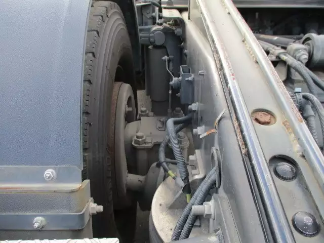 平成25年09月中古大型トラクタヘッドいすゞギガの画像22