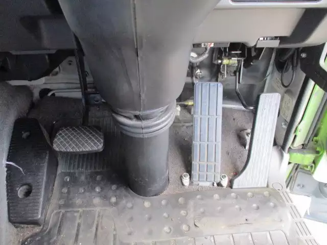 平成25年09月中古大型トラクタヘッドいすゞギガの画像30