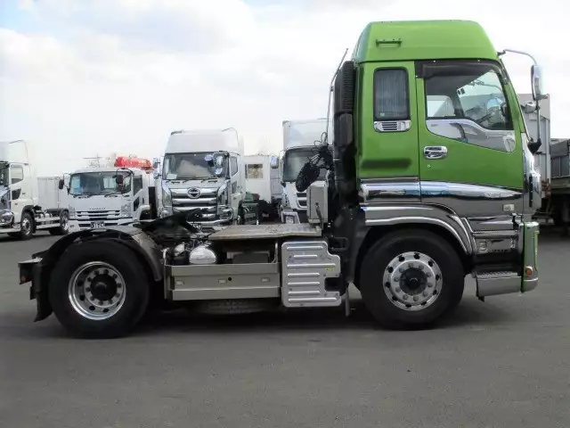 平成25年09月中古大型トラクタヘッドいすゞギガの画像8