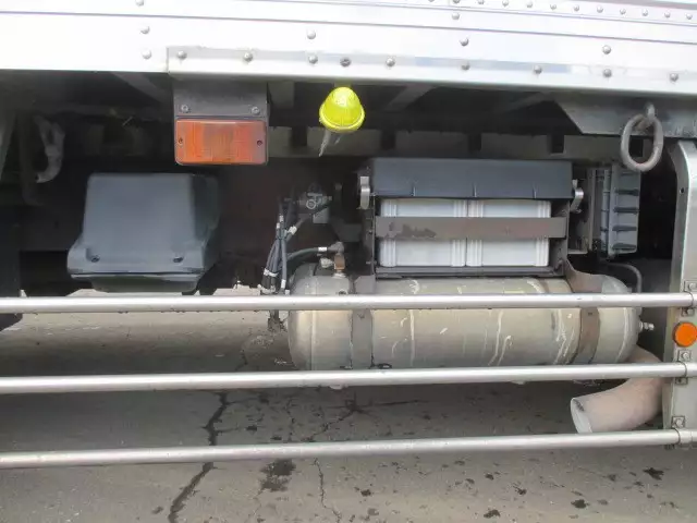 平成22年10月中古大型冷凍バン・ウィング日産UDクオンの画像15