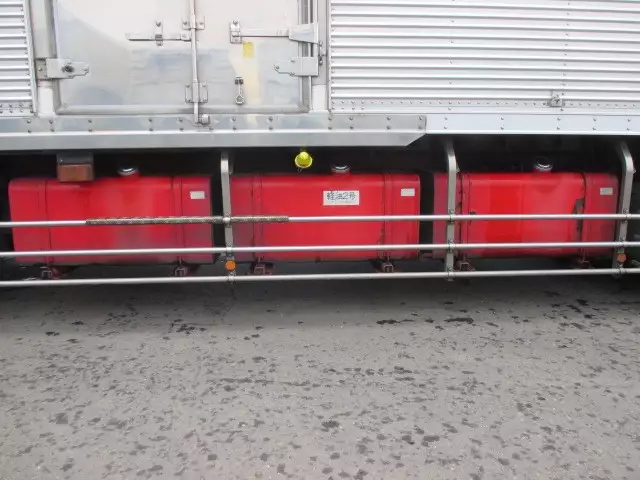 平成22年10月中古大型冷凍バン・ウィング日産UDクオンの画像16