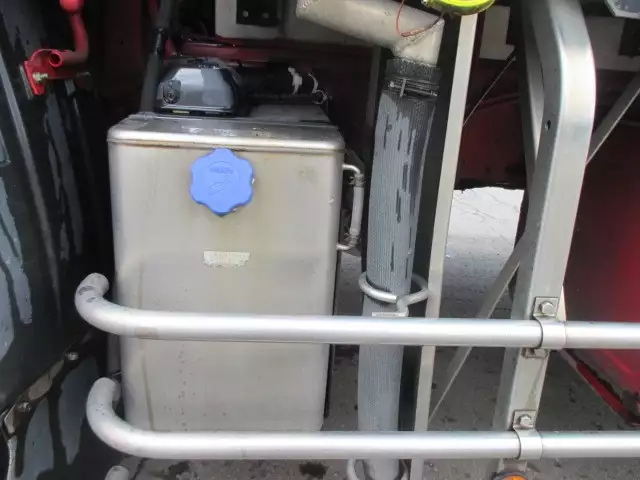 平成22年10月中古大型冷凍バン・ウィング日産UDクオンの画像18