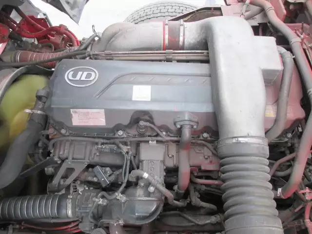 平成22年10月中古大型冷凍バン・ウィング日産UDクオンの画像32