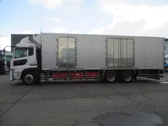 平成22年10月中古大型冷凍バン・ウィング日産UDクオンの画像5