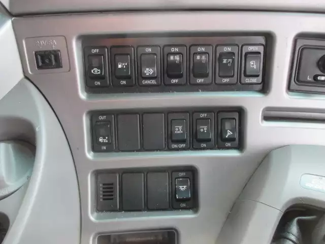 平成22年10月中古大型冷凍バン・ウィング日産UDクオンの画像41