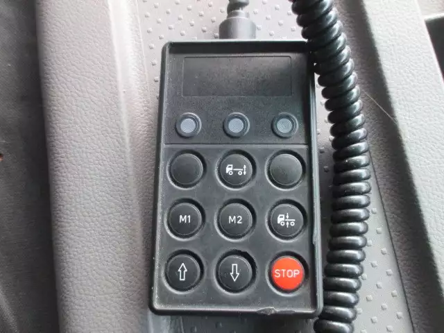 平成22年10月中古大型冷凍バン・ウィング日産UDクオンの画像43