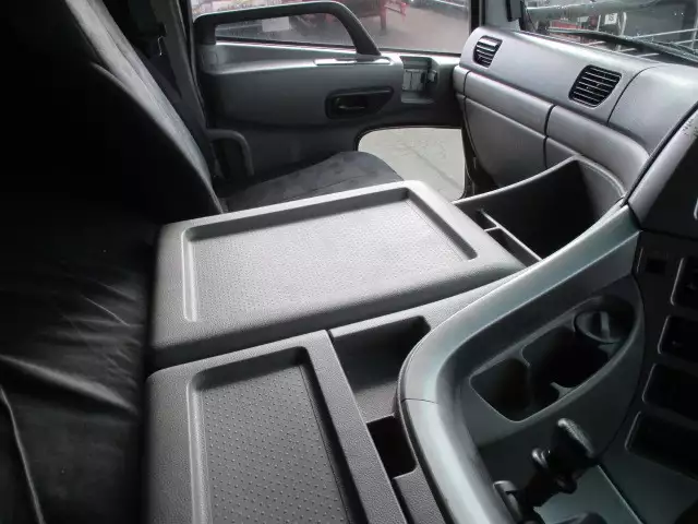 平成22年10月中古大型冷凍バン・ウィング日産UDクオンの画像45