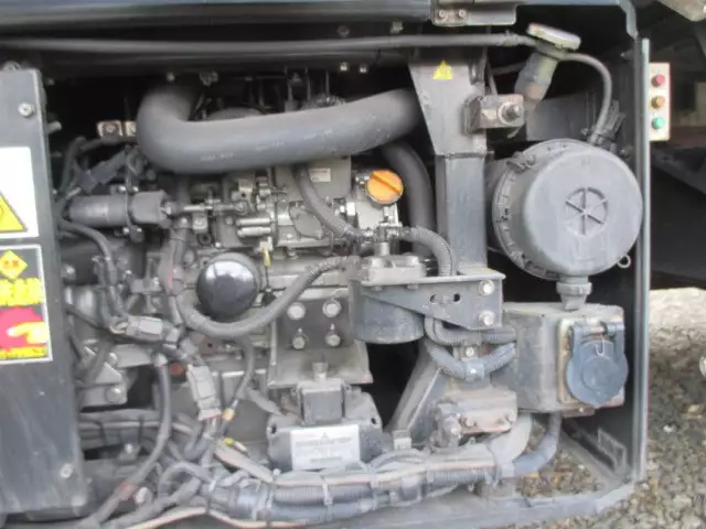 平成22年10月中古大型冷凍バン・ウィング日産UDクオンの画像49