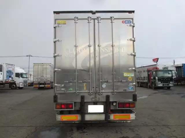 平成22年10月中古大型冷凍バン・ウィング日産UDクオンの画像6
