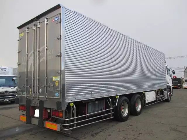 平成22年10月中古大型冷凍バン・ウィング日産UDクオンの画像8