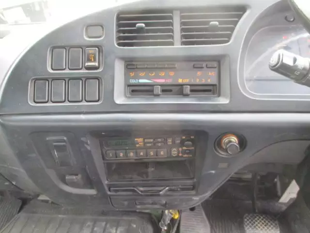 平成11年03月中古小型いすゞフォワードの画像46