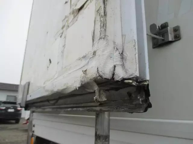 平成24年04月中古小型冷凍バン・ウィング三菱ふそう三菱の画像23