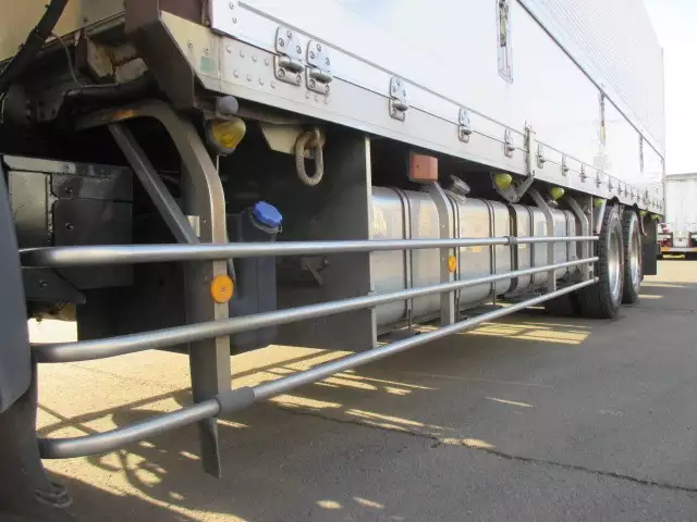 平成23年08月中古大型冷凍バン・ウィング日野プロフィアの画像9