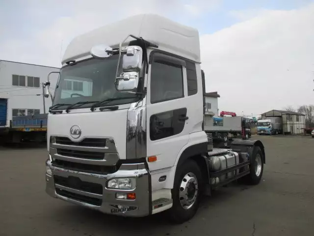 平成28年10月中古大型トラクタヘッド日産UDUDトラックスの画像1