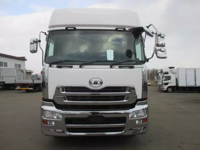 平成28年10月中古大型トラクタヘッド日産UDUDトラックスの画像2