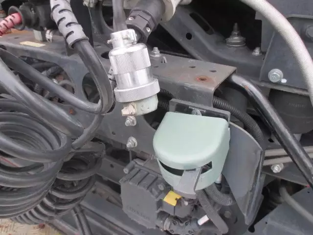 平成28年10月中古大型トラクタヘッド日産UDUDトラックスの画像17