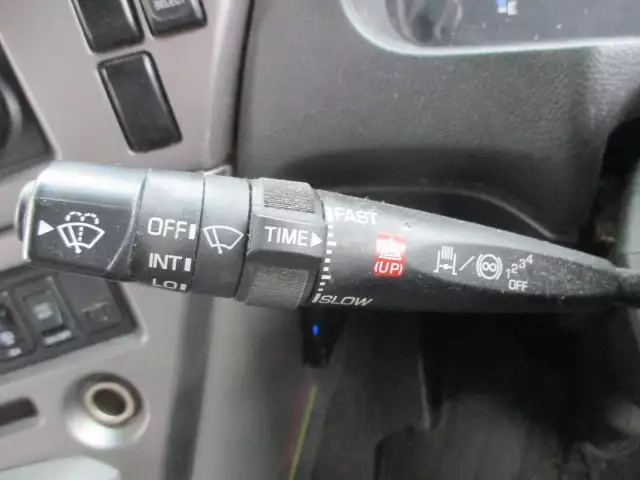 平成28年10月中古大型トラクタヘッド日産UDUDトラックスの画像30